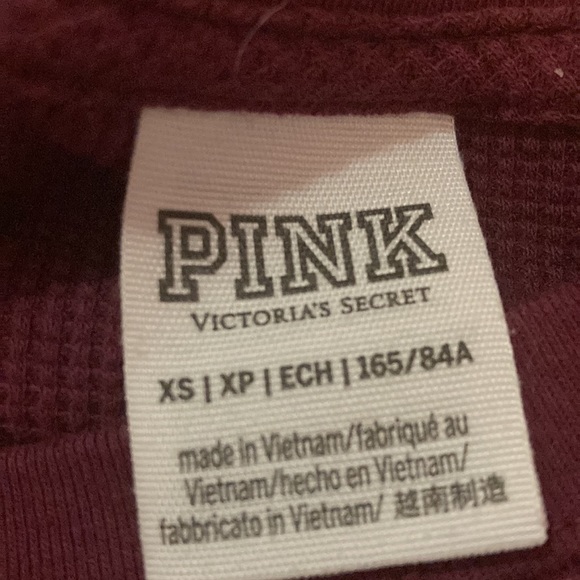 Adorable cropped Victoria’s Secret, pink sweater in red. Soze can - Picture 2 of 3